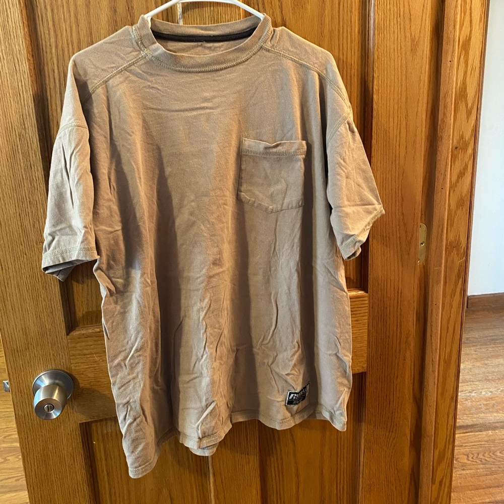 Russell Athletic Tan T-Shirt w/ Chest Pocket | Size L